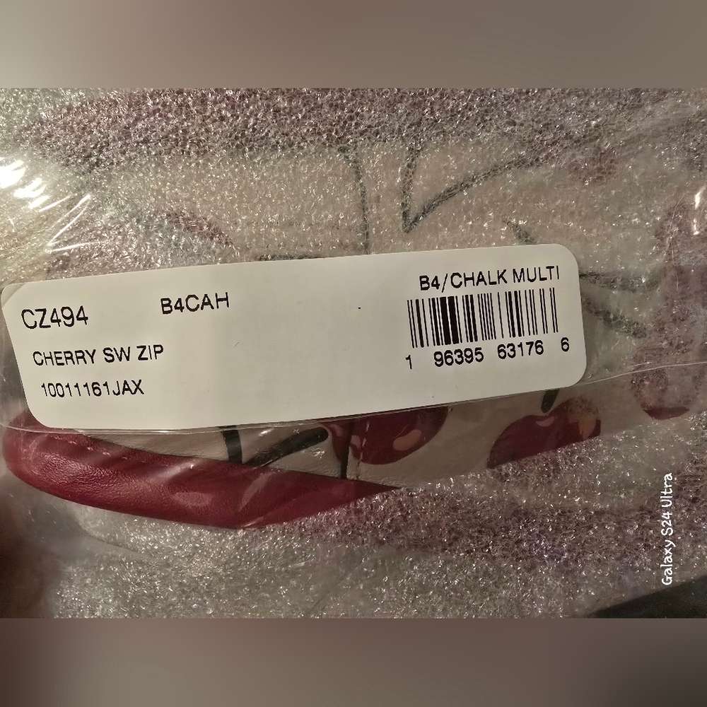 Coach Leather Swing Zip Bag With Cherry Print NWT - Picture 12 of 16